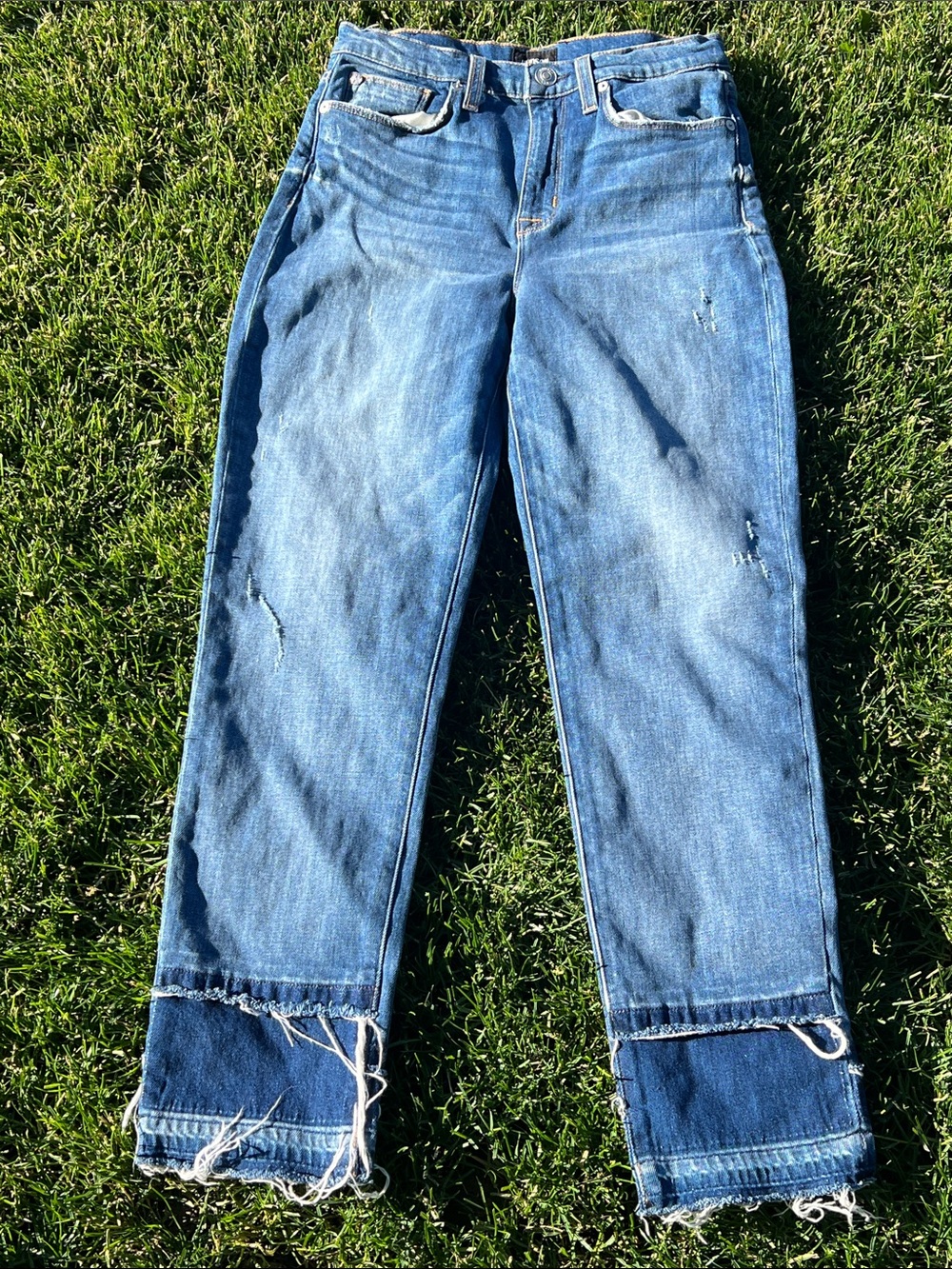 Hudson  Zoeey High Rise Straight Crop Double Step- very good condition .